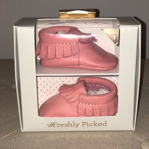 Freshly picked size 1 moccasin melon sorbet color